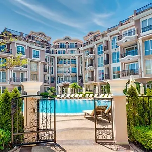 Izida Palace Hotel apartamentowy