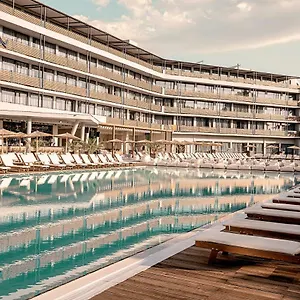מלון Sunny Club (adults Only), סאני ביץ'
